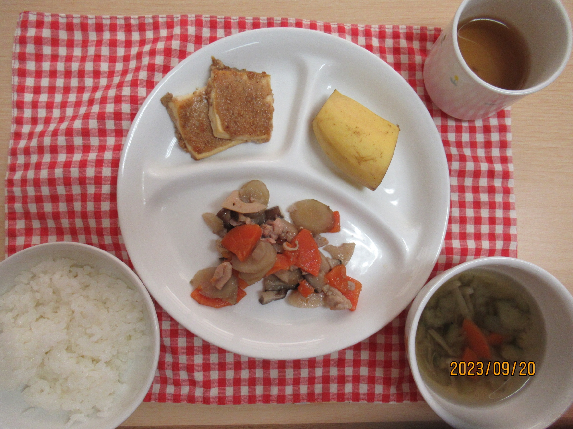 今日の給食9月20日