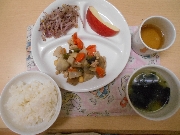 今日の給食11月8日