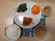 今日の給食3月28日