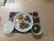 今日の給食とおやつ7月1日