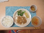 今日の給食とおやつ7月25日