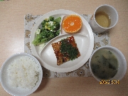 今日の給食とおやつ12月3日