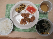 今日の給食とおやつ12月4日