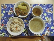 今日の給食とおやつ12月18日