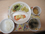 今日の給食とおやつ12月23日