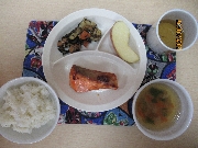 今日の給食とおやつ1月7日