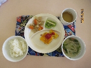 今日の給食とおやつ2月18日
