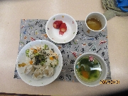 今日の給食とおやつ3月3日