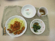 今日の給食とおやつ3月10日