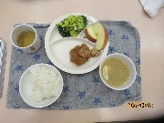 今日の給食とおやつ3月12日