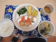 今日の給食とおやつ3月17日