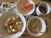 今日の給食とおやつ3月31日