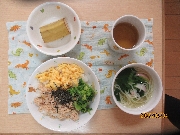 今日の給食とおやつ4月4日