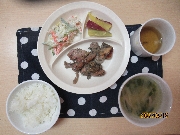 今日の給食とおやつ4月15日