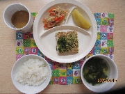 今日の給食とおやつ4月16日