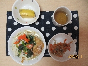 今日の給食とおやつ4月18日
