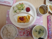 今日の給食とおやつ4月22日