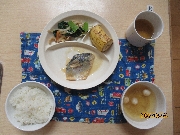 今日の給食とおやつ4月24日