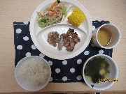 今日の給食とおやつ6月26日